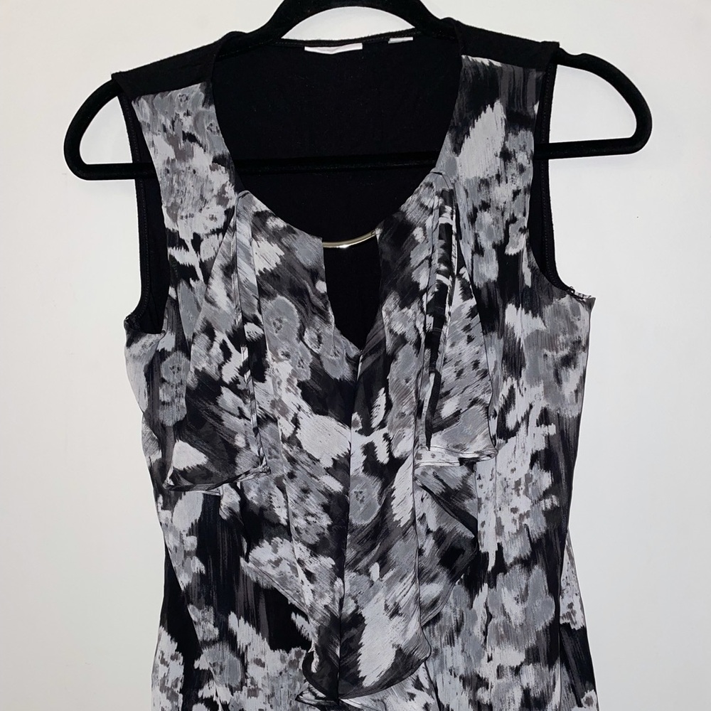 Black and White Top